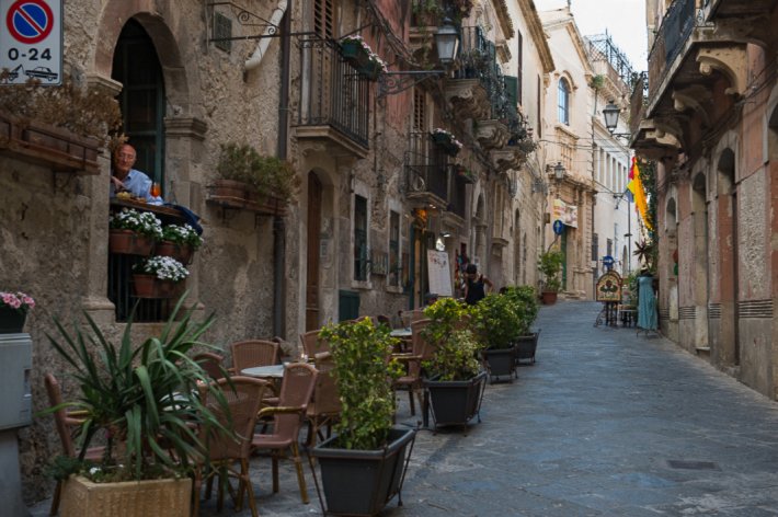 Aperitivo at Ortigia.