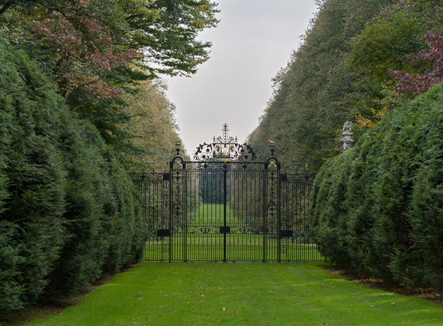 gate - Old Westbury