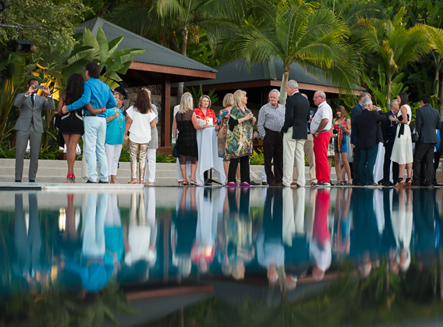 cocktails at Qualia